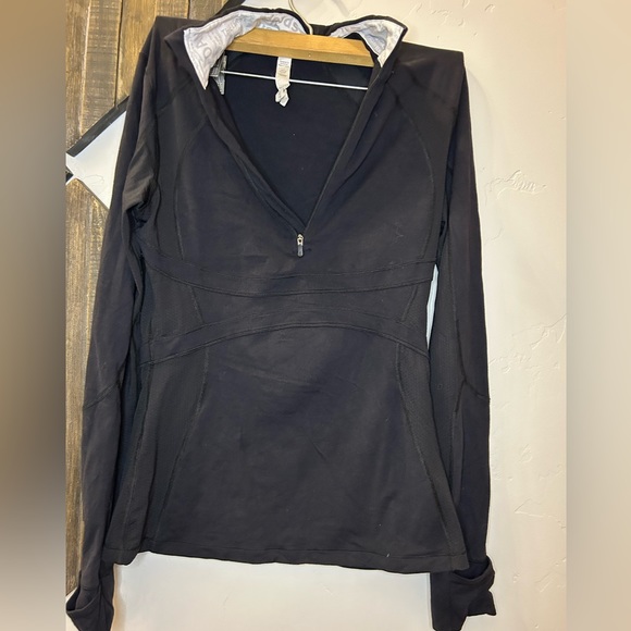 lululemon athletica Jackets & Blazers - Lulu lemon jacket with hand covers on sleeves. Size 8